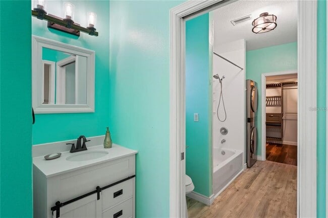 Building Photo - 6131 Central Ave