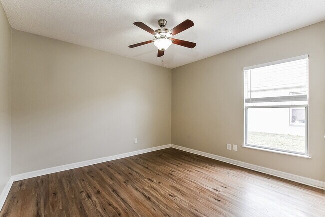 Building Photo - 4132 Waltham Forest Dr