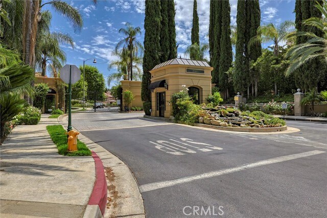 Building Photo - 4351 Park Verdi