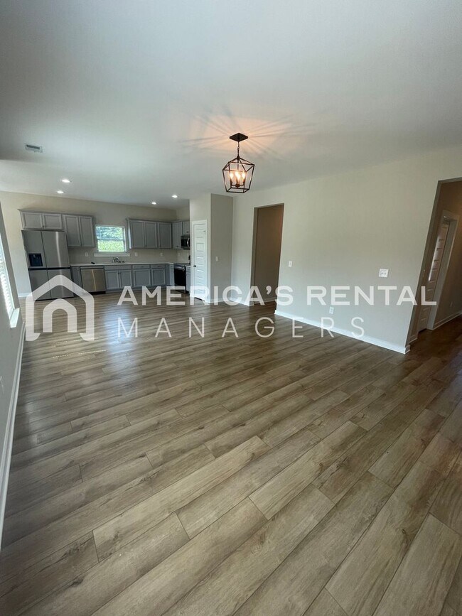 Building Photo - Home for Rent in Jasper, AL!!!  View with 48 Hours Notice!