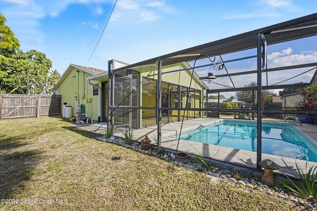 Building Photo - 1820 Zaminder St NW