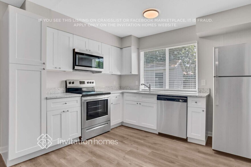 Building Photo - 2103 Churchill Downs Cir