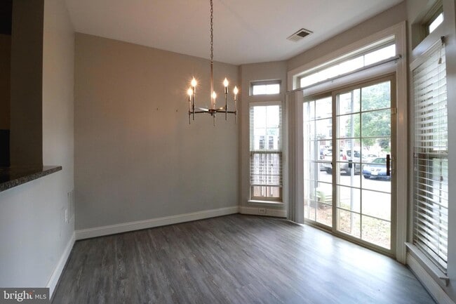 Building Photo - 46349 Pryor Square