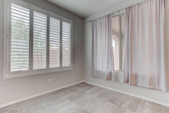 Building Photo - 5641 Sagamore Canyon St