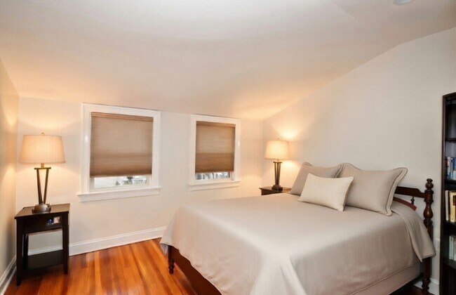 Building Photo - 27 Crosby Rd