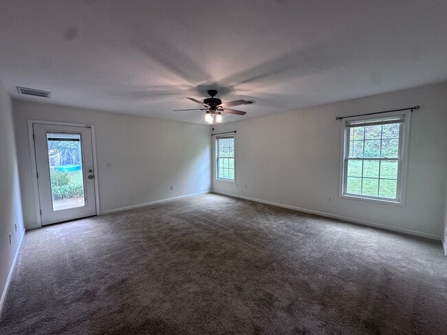 Building Photo - 59 Cedarcrest Dr