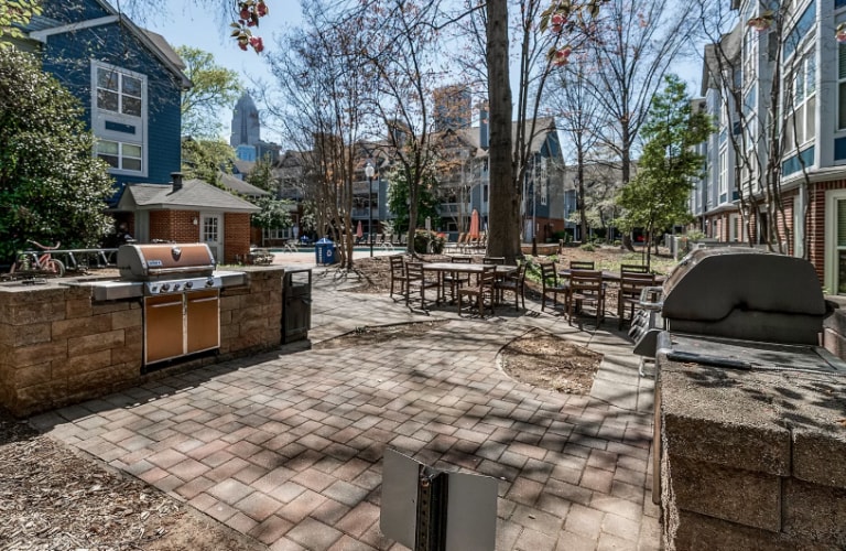 Building Photo - 513 N Graham St