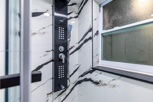 Building Photo - 7300 NW 4th Pl