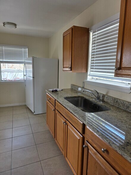 Building Photo - 4485 Barna Ave