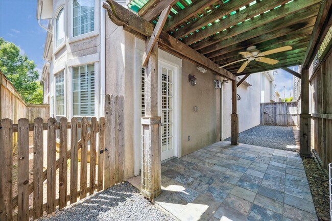 Building Photo - 5312 Fayette St