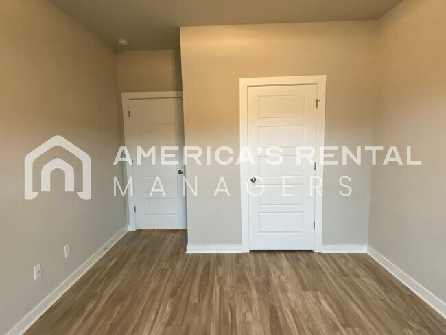 Building Photo - Home for Rent in Jemison, A!! Sign a 13 Month Lease by 5/15/26 to get 1 MONTH FREE RENT!!