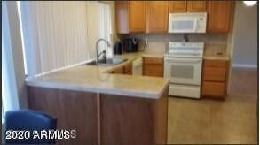 Building Photo - 2614 E Sahuaro Dr