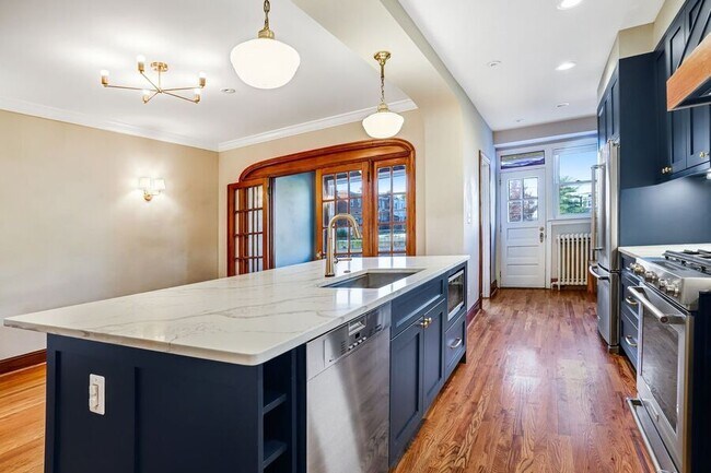 Building Photo - 5012 3rd St NW