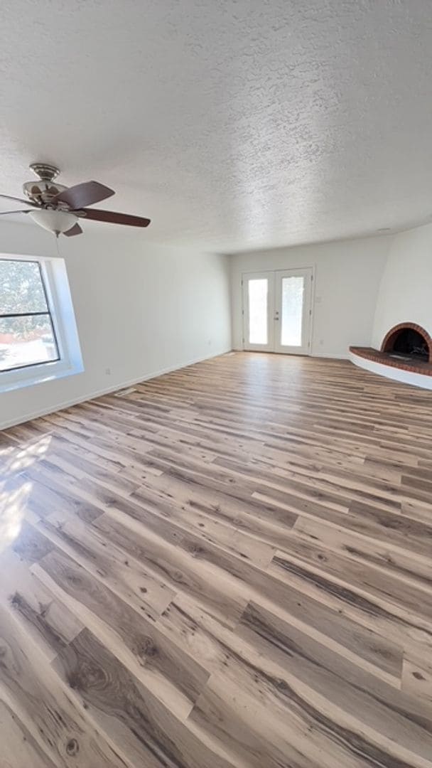 Building Photo - Total Face Lift on this beautiful NE Heights 3 Bedroom 2 Bathroom 2 Car Garage