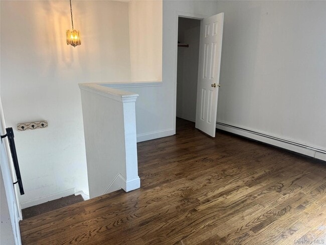 Building Photo - 15649 76th St Unit 2