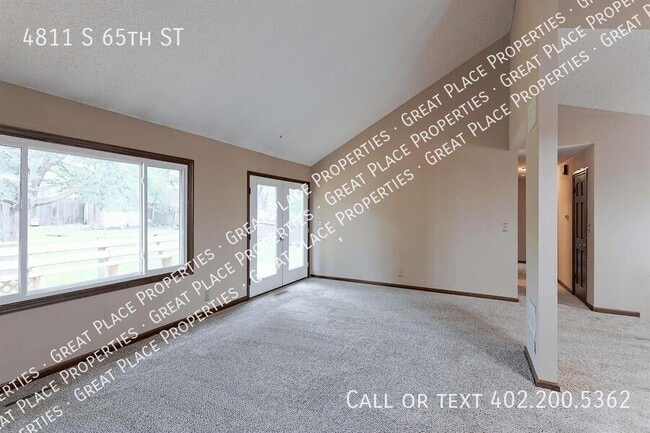 Building Photo - 4811 S 65th St