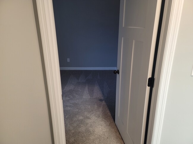 Building Photo - 101 Seabiscuit Ct