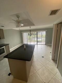 Building Photo - 613 N University Dr