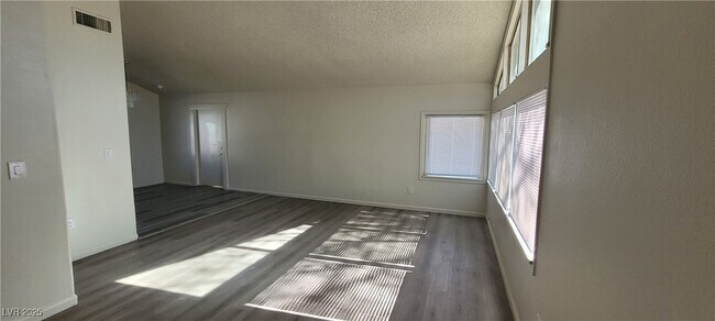 Building Photo - 2784 Belcastro St