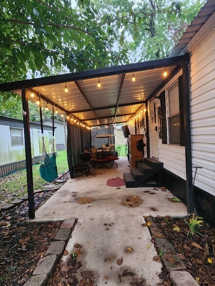 Building Photo - 3939 Colbert Rd