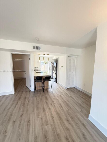 Building Photo - 15250 SW 80th St