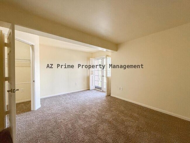 Building Photo - 7402 E Carefree Dr