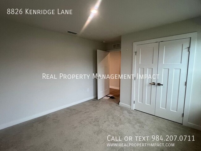 Building Photo - 8826 Kenridge Ln