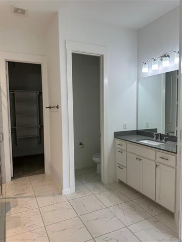 Building Photo - 6705 Marina Cir