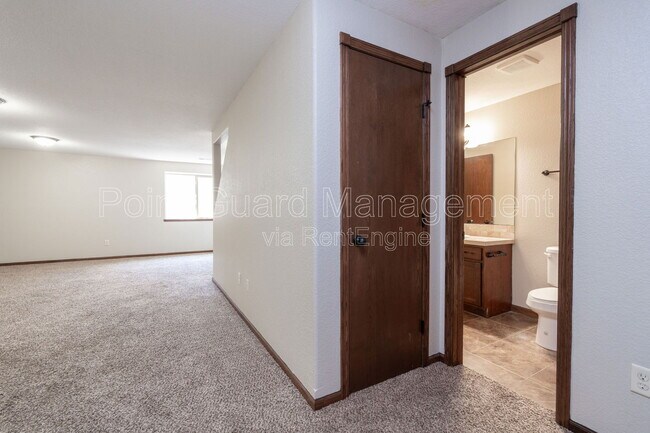 Building Photo - 810 Bristol Cir