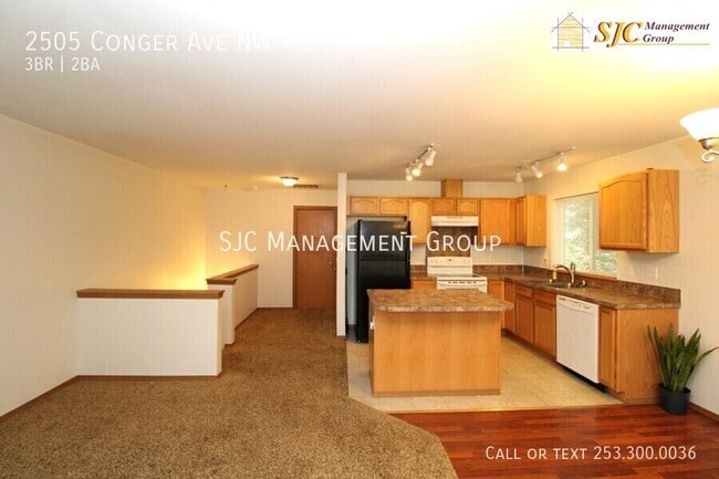 Building Photo - 2505 Conger Ave NW