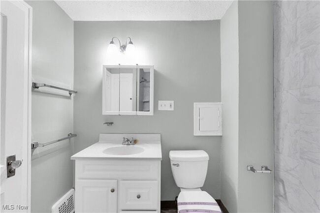 Building Photo - 961 Montford Rd