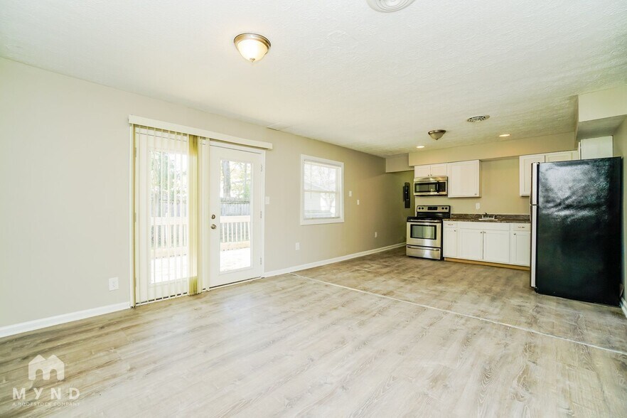 Building Photo - 347 Lichen Ln