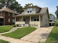 Building Photo - 824 N 47th St