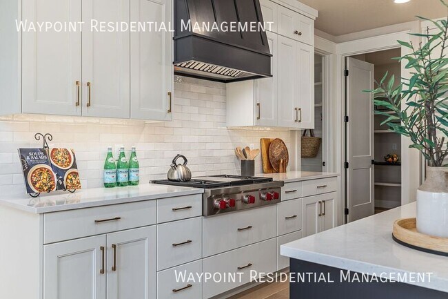 Building Photo - 3570 E Interstellar Ct