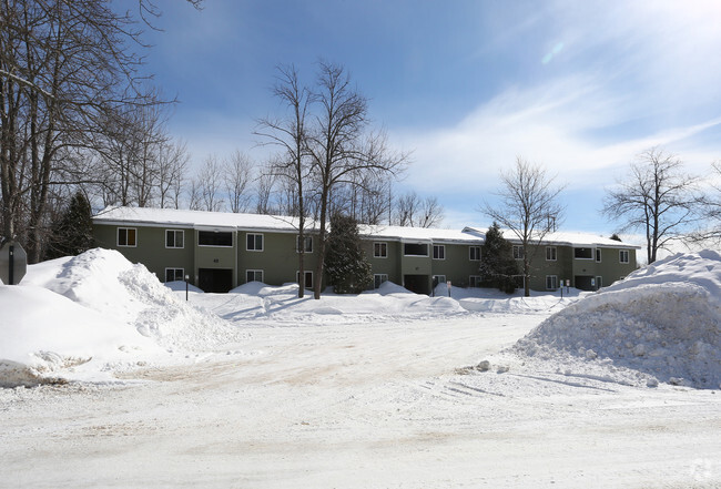 Building Photo - Wine Creek Apartments