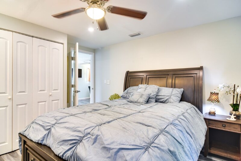 Building Photo - 10845 71st Ave