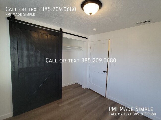 Building Photo - 1717 S Longview Rd