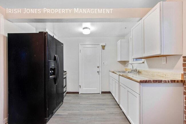 Building Photo - 15 Arbour Ln