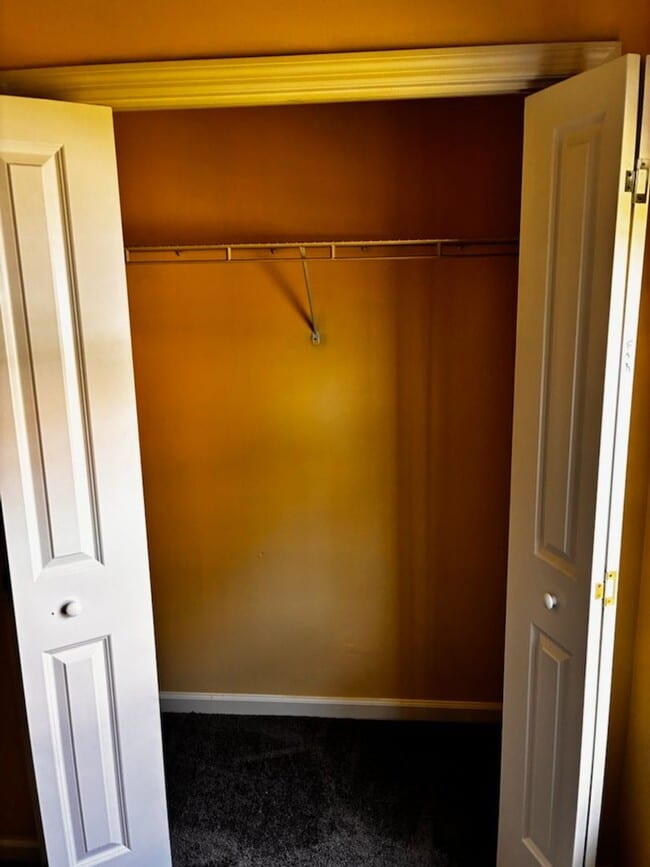 Building Photo - First two weeks free for approved applicant