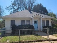 Building Photo - 251 Archer St