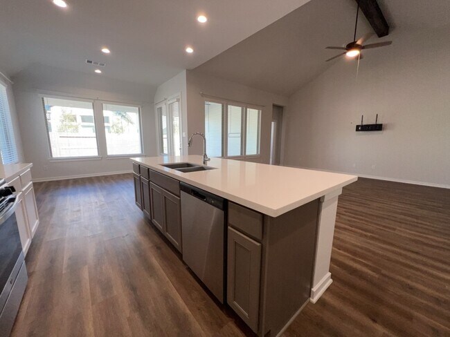 Building Photo - 3023 Tantara Dr