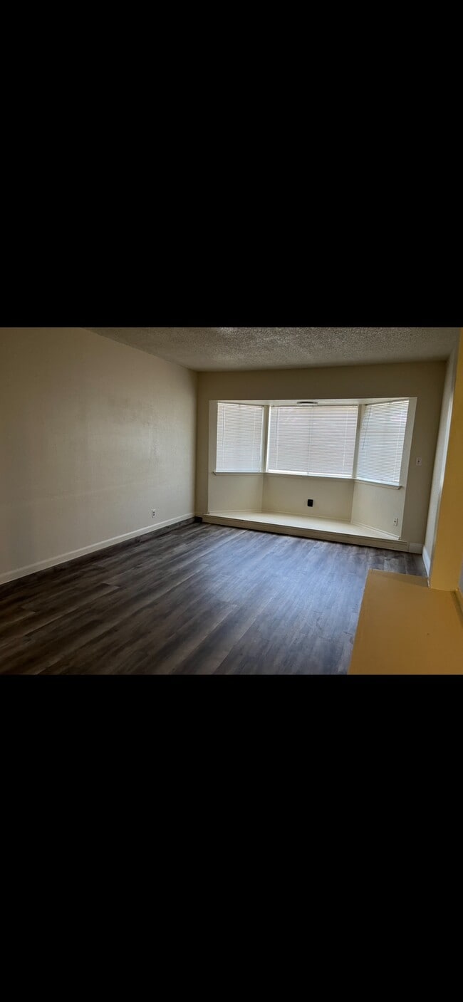 Building Photo - 11264 Dan Dr