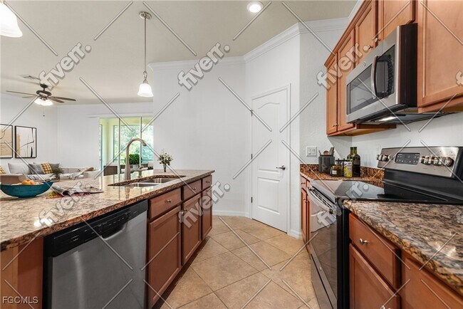 Building Photo - 16471 Windsor Way