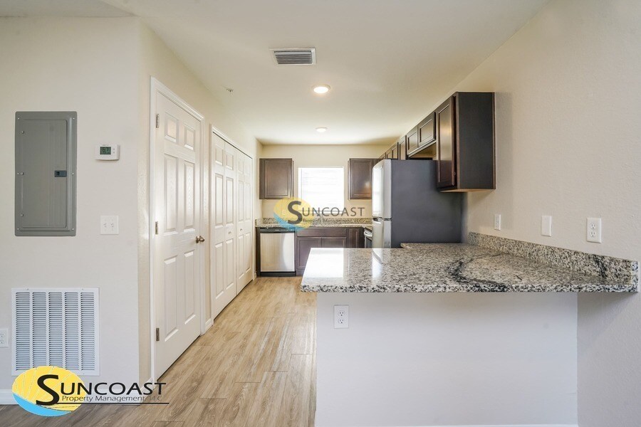 Building Photo - 8148 Juniper Rd