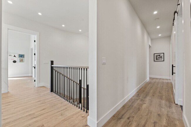 Building Photo - $15,995 - Stunning Executive Estate in Wil...