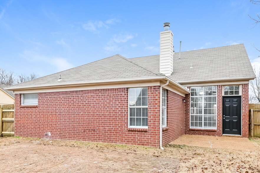 Building Photo - 2752 Misty Valley Dr
