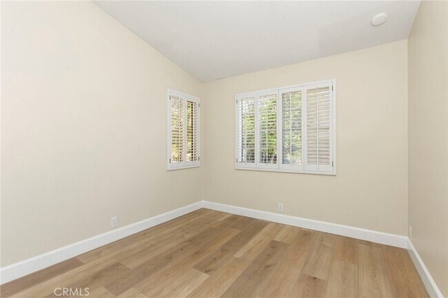 Building Photo - 30 Gavilan