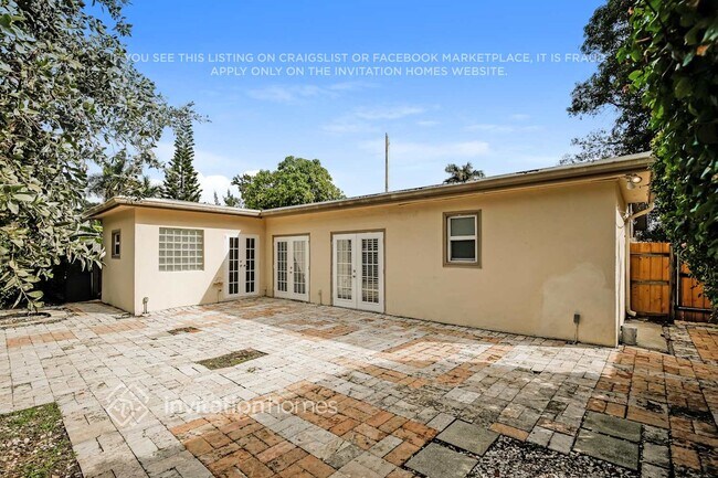 Building Photo - 830 N 10th Ave