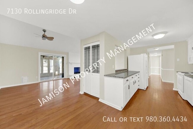 Building Photo - 7130 Rollingridge Dr