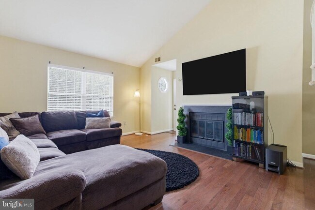Building Photo - 10208 Ashbrooke Ct